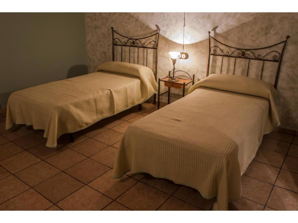 Masia Los Camineros Cella Exteriér fotografie