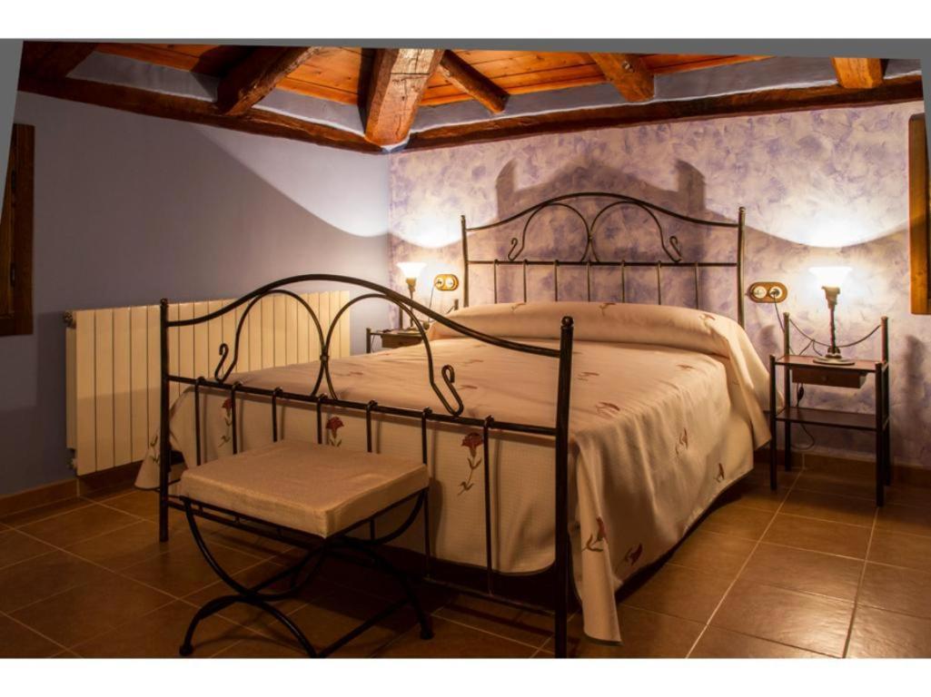 Masia Los Camineros Cella Exteriér fotografie